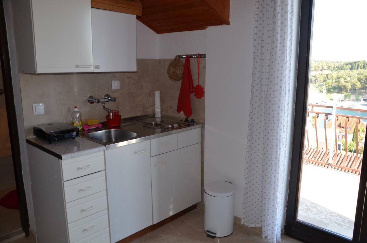 Luana Apartment 밀나 외부 사진